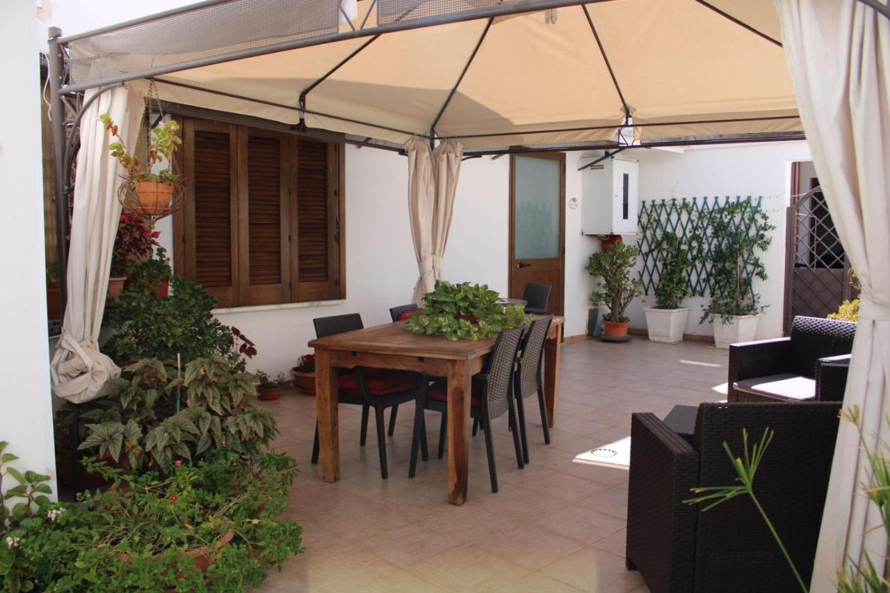 Villino Donna Rita Hotel Lecce Buitenkant foto